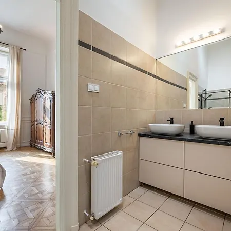 Andrassy 28, Next To Opera, Parking 布达佩斯