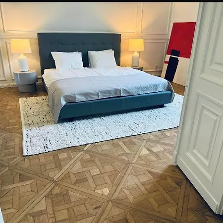 Andrassy 28, Next To Opera, Parking Apartment Budapest